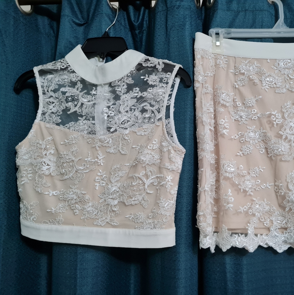 Lace Skirts Set